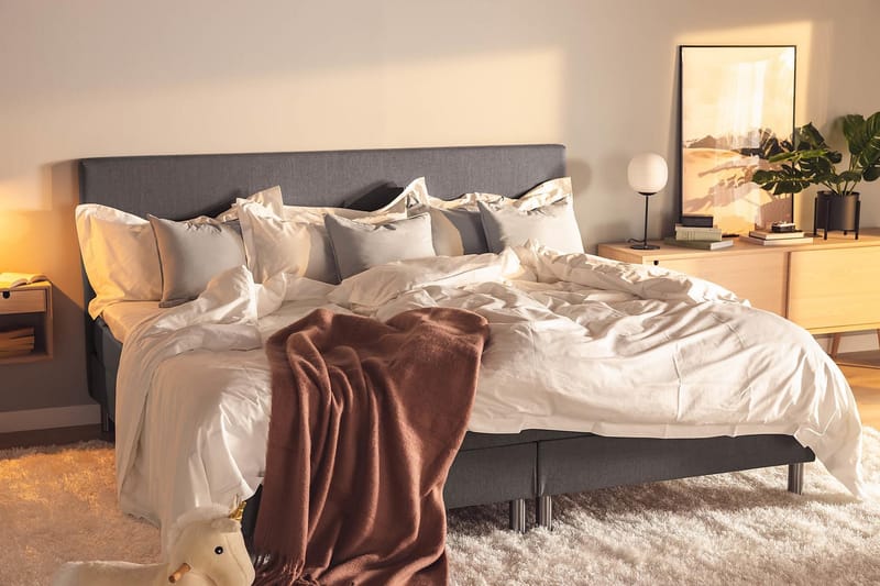 NOVELLA Familjesäng Sängpaket 240x210 cm Mörkgrå (+Fler val) - Möbler - Sovrum - Sängar - Komplett Sängpaket
