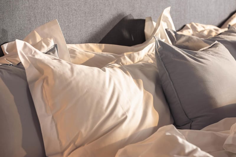 NOVELLA Familjesäng Sängpaket 240x210 cm Mörkgrå (+Fler val) - Möbler - Sovrum - Sängar - Komplett Sängpaket