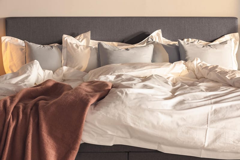 NOVELLA Familjesäng Sängpaket 240x210 cm Mörkgrå (+Fler val) - Möbler - Sovrum - Sängar - Komplett Sängpaket