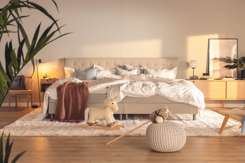 NOVELLA Familjesäng Sängpaket 280x210 cm Beige (+Fler val) - Möbler - Sovrum - Sängar - Komplett Sängpaket