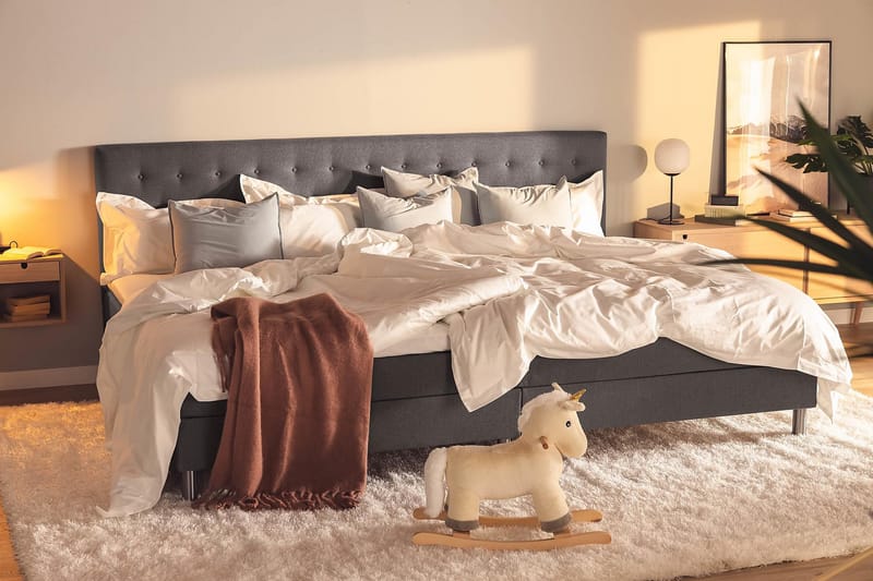 NOVELLA Familjesäng Sängpaket 280x210 cm Mörkgrå (+Fler val) - Möbler - Sovrum - Sängar - Komplett Sängpaket