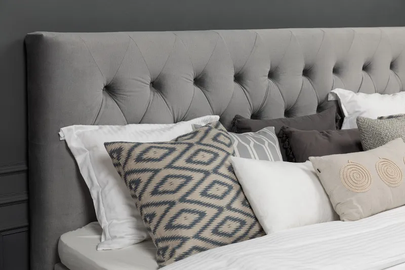 Royal Velvet Komplett Sängpaket 160x200 cm - Ljusgrå med Låga Guldben - Möbler - Sovrum - Sängar - Kontinentalsängar