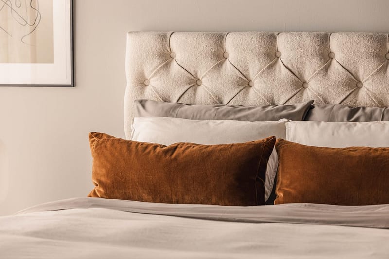 Oslo Lyx Sängpaket Boucle 120x200 Djuphäftad gavel - Ljusbeige - Möbler - Sovrum - Sängar - Kontinentalsängar