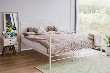 Lyra Dubbelsäng 160200 cm - Vit - Möbler - Sovrum - Sängram & sängstomme