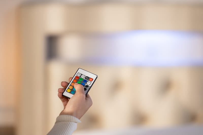 Alessia Förvaringssäng med LED-belysning 180x200 - Möbler - Sovrum - Sängar - Sängar med förvaring