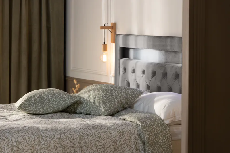 Alessia Komplett Sängpaket med Förvaring LED-belysning 180x200 cm - Grå / Ljusgrå - Möbler - Sovrum - Sängar - Sängar med förvaring