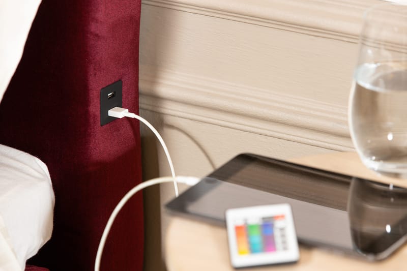 Alessia Komplett Sängpaket med Förvaring LED-belysning 180x200 cm - Röd - Möbler - Sovrum - Sängar - Sängar med förvaring