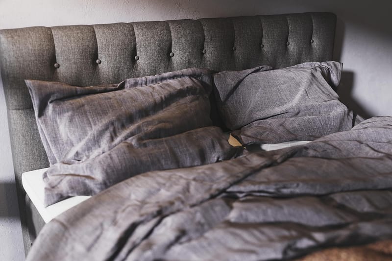 BOXBED Förvaringssäng 180 Svart/Grå - Möbler - Sovrum - Sängar - Komplett Sängpaket