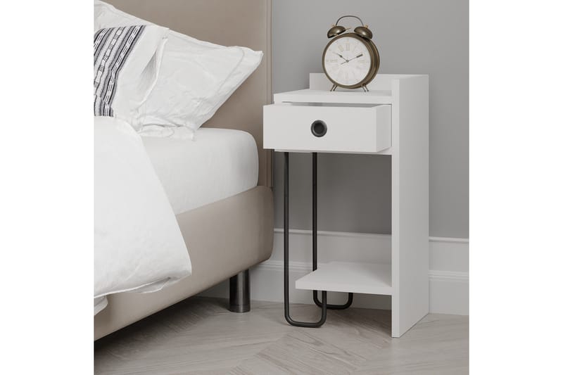 Sirius Sängbord 32x30 cm Vit - Hanah Home - Möbler - Sovrum - Sängbord