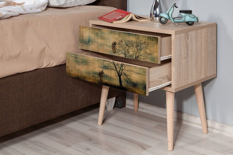 Vellavie Sängbord 60 cm med Förvaring 2 Lådor Trädsilhuett - Brun/Grön - Möbler - Sovrum - Sängbord