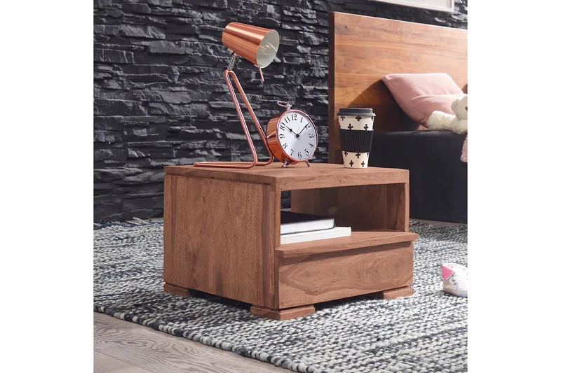 Sängbord Wohnling Massivt trä med låda och hylla i låg design i lantlig stil Akacia - Akacia - Möbler - Sovrum - Sängbord