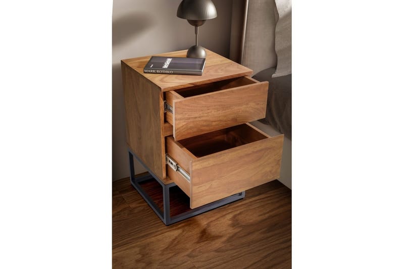 Sängbord Wohnling Modern look med 2 lådor tillverkade av massivt sheeshamträ i en industriell look - Möbler - Sovrum - Sängbord