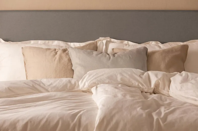 Scarlett Knappad gavel 120 - Grå - Möbler - Sovrum - Sänggavlar