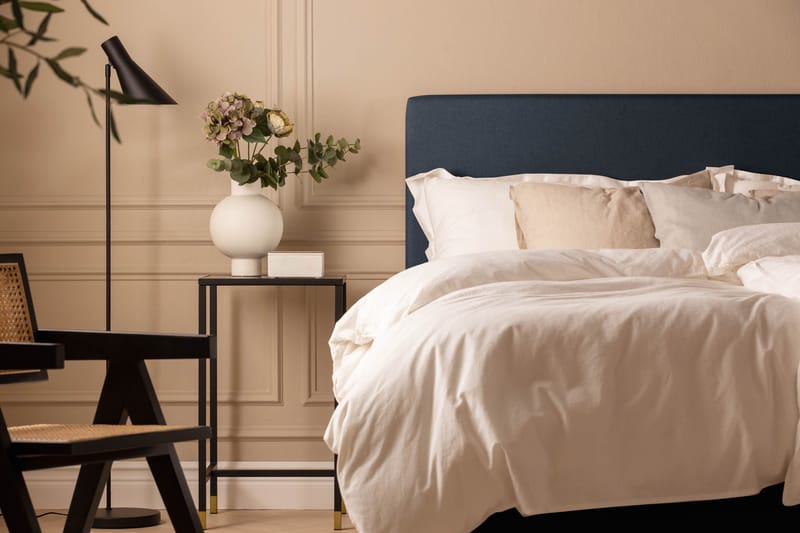 Scarlett Knappad gavel 140 - Blå - Möbler - Sovrum - Sänggavlar