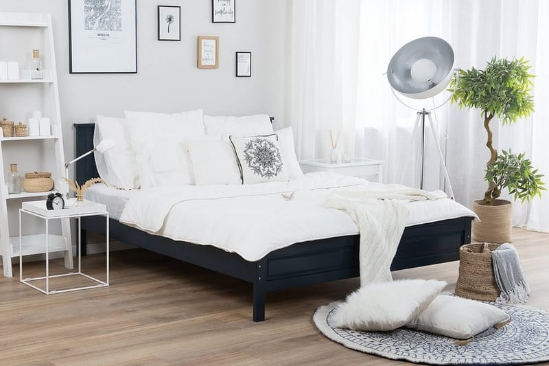 Olivet Sängram 140x200 cm - Blå - Möbler - Sovrum - Sängram & sängstomme