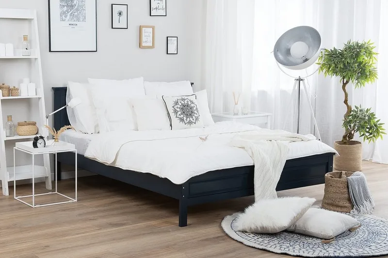 Olivet Sängram 140x200 cm - Blå - Möbler - Sovrum - Sängram & sängstomme