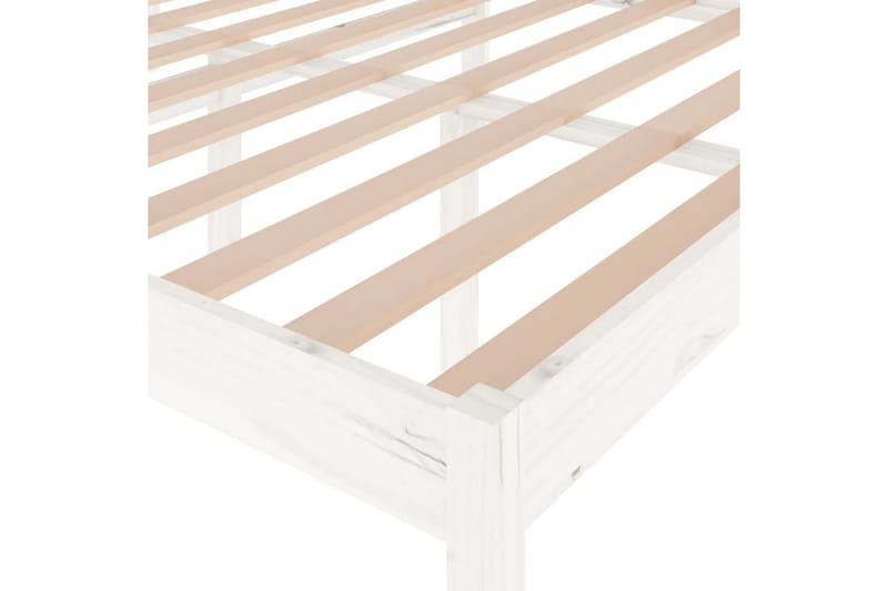 Sängram vit massiv furu 140x200 cm - Vit - Möbler - Sovrum - Sängram & sängstomme