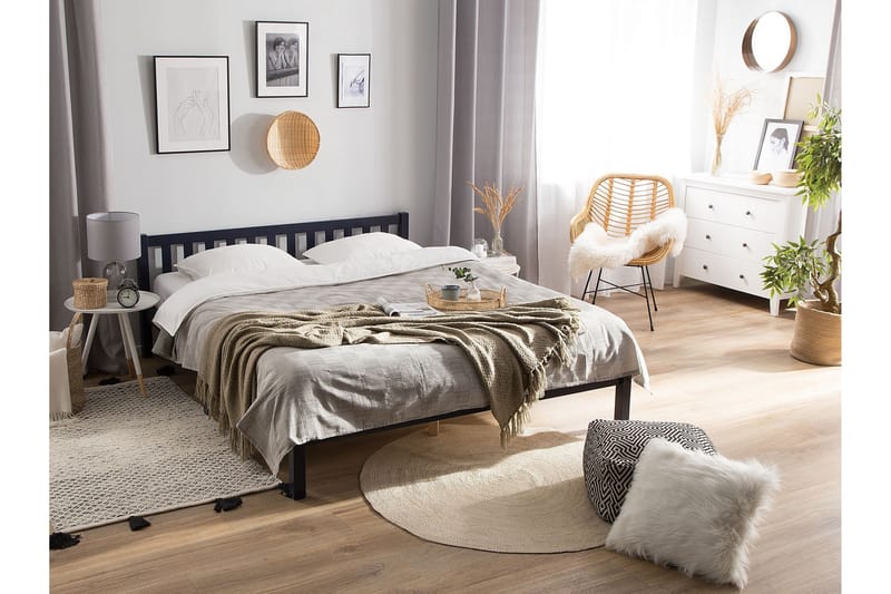 Shreyansh Sängram 140x200 cm - Blå - Möbler - Sovrum - Sängram & sängstomme