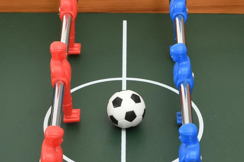 Fotbollsbord mini 69x37x62 cm lönn - Brun - Möbler - Spelrum - Spelbord - Bordsfotboll