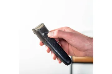 Skäggtrimmer Taurus Hubble Zoom Svart - Svart - Möbler - Tillbehör & accessoarer - Badrumstillbehör