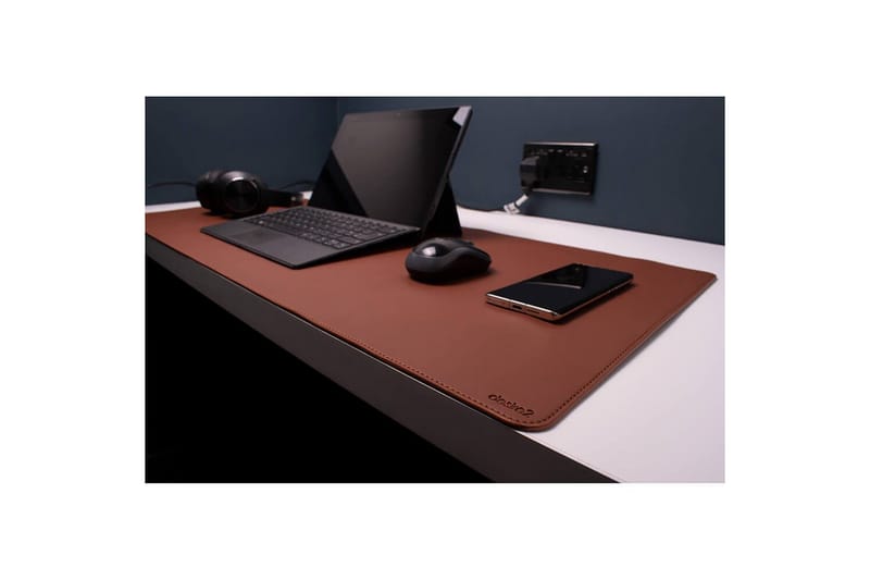 Skrivbordsmatta Desire2 Veganskt Läder 400x900mm Brun - Brun - Möbler - Tillbehör & accessoarer - Bordstillbehör