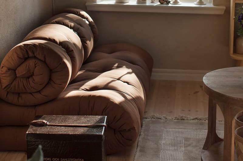 BUCKLE-UP Bäddsoffa Brun - Karup Design - Futon soffa