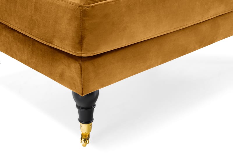 Andrew Fåtölj med Fotpall Sammet - Amber/Mässing - Möbler - Vardagsrum - Fåtöljer - Sammetsfåtölj