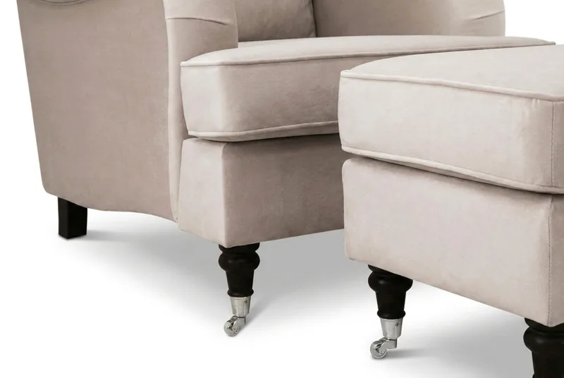 Howard Classic Soffgrupp Fåtölj och Fotpall i Sammet - Beige - Möbler - Vardagsrum - Fåtöljer - Howard fåtölj
