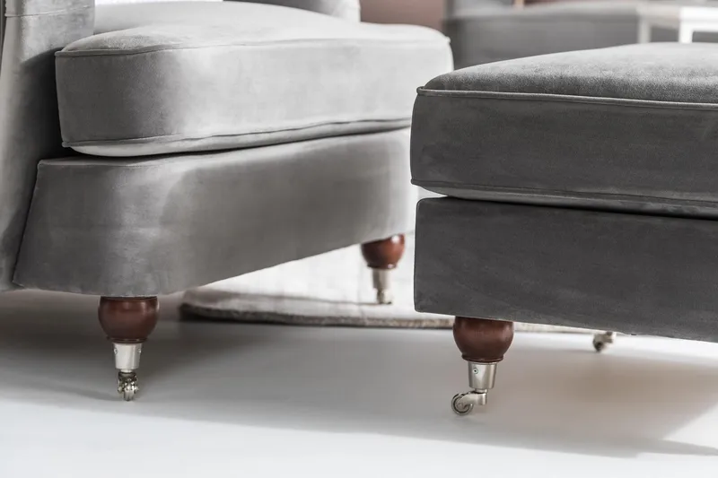 Howard Riviera Fåtölj med Fotpall - Silvergrå - Möbler - Vardagsrum - Fåtöljer - Fåtölj med fotpall