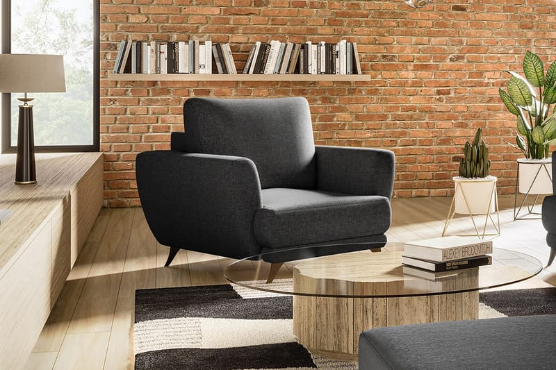 Megis Fåtölj, Svart