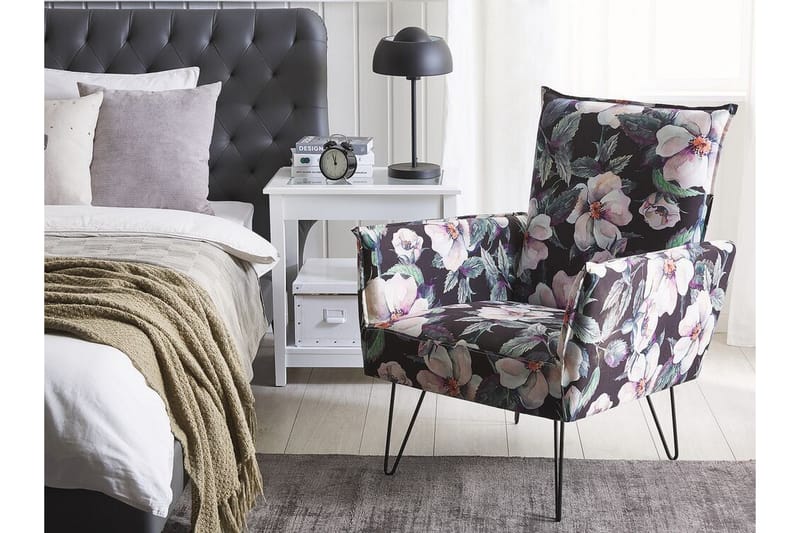 VARMING Fåtölj Blommig Svart - Möbler - Vardagsrum - Fåtöljer