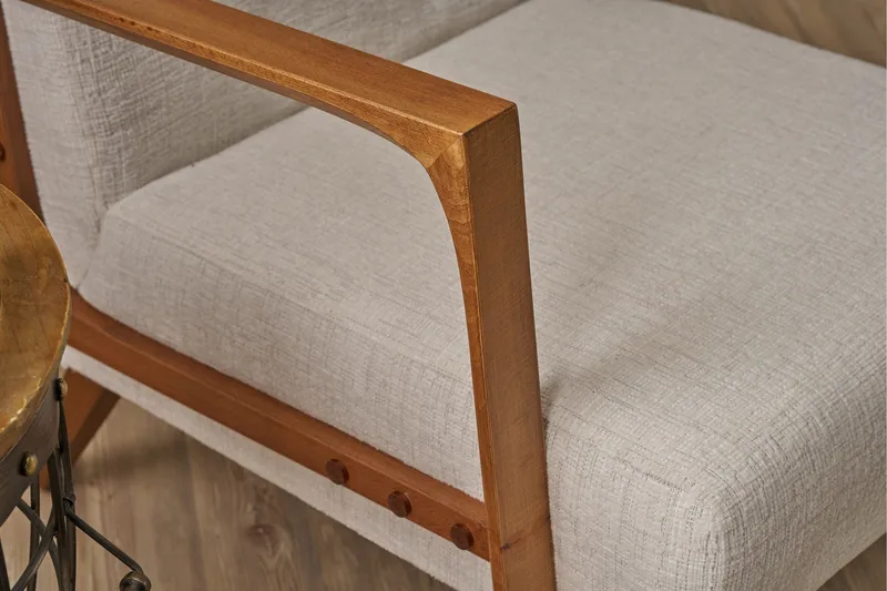 Finegard Fåtölj - Creme - Möbler - Vardagsrum - Fåtöljer