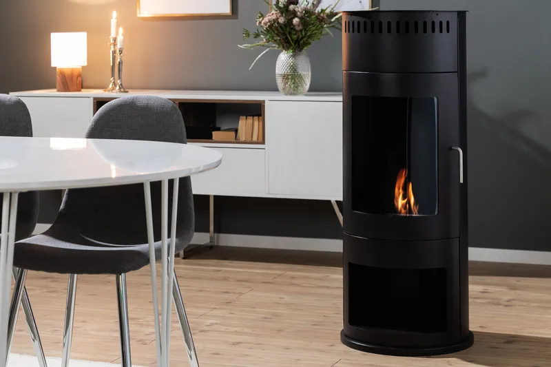 Corbo Fristående Rund Etanolkamin 112x45x45 cm i Glas och rostfritt stål - Svart - Möbler - Vardagsrum - Kamin - Skorstensfri kamin - Etanolkamin