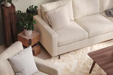 Peppe Soffgrupp 3-sits Soffa + Fåtölj + Fotpall i Manchester - Beige - Möbler - Vardagsrum - Soffgrupper