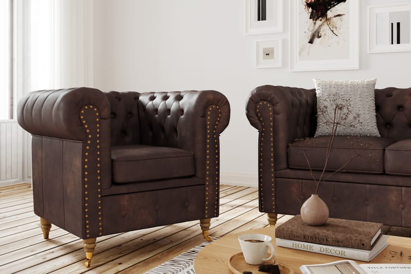 CHESTERFIELD LUX Soffgrupp 3-sits+2-sits+Fåtölj+Fotpall - Möbler - Vardagsrum - Soffgrupper - Howard soffgrupp