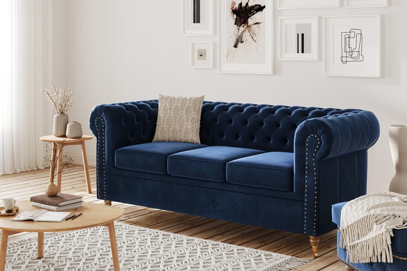 CHESTERFIELD LUX Soffgrupp 3+2+Fåtölj+Fotpall Sammet - Möbler - Vardagsrum - Soffgrupper - Howard soffgrupp