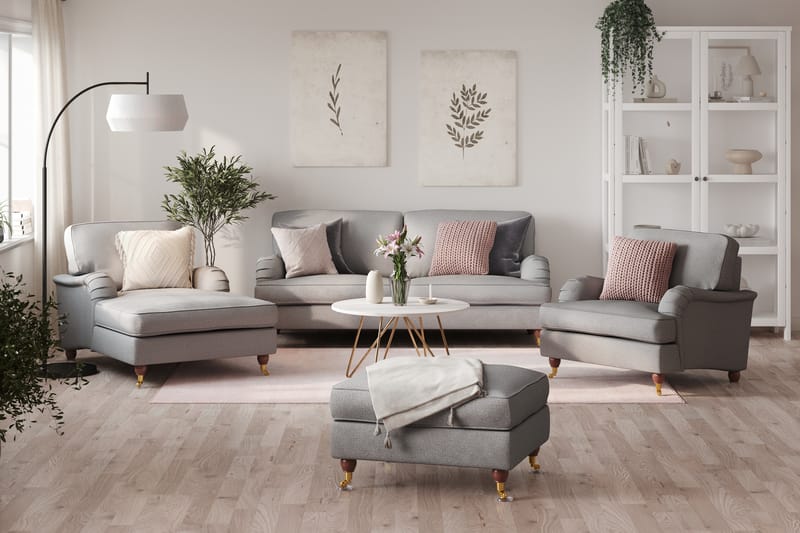 Howard Lyx Soffgrupp 3-sits Soffa + Divanfåtölj + Fåtölj + Fotpall i Tyg - Ljusgrå - Möbler - Vardagsrum - Soffgrupper - Howard soffgrupp