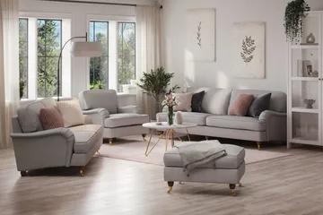 Howard Lyx Soffgrupp 4-sits + 3-sits Soffa + Fåtölj + Fotpall i Tyg - Ljusgrå - Möbler - Vardagsrum - Soffgrupper - Howard soffgrupp