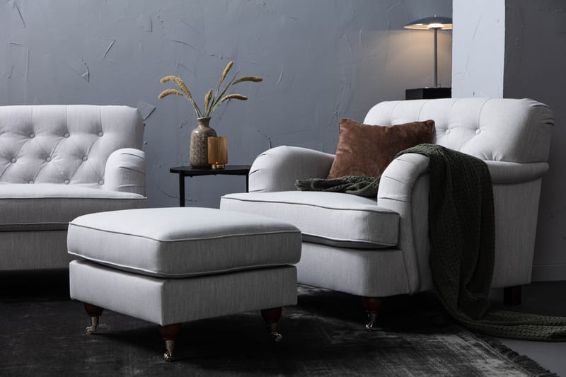 Howard Riviera Soffgrupp 2-sits + 3-sits Soffa + Fåtölj + Fotpall i Tyg - Grå - Möbler - Vardagsrum - Soffgrupper - Howard soffgrupp