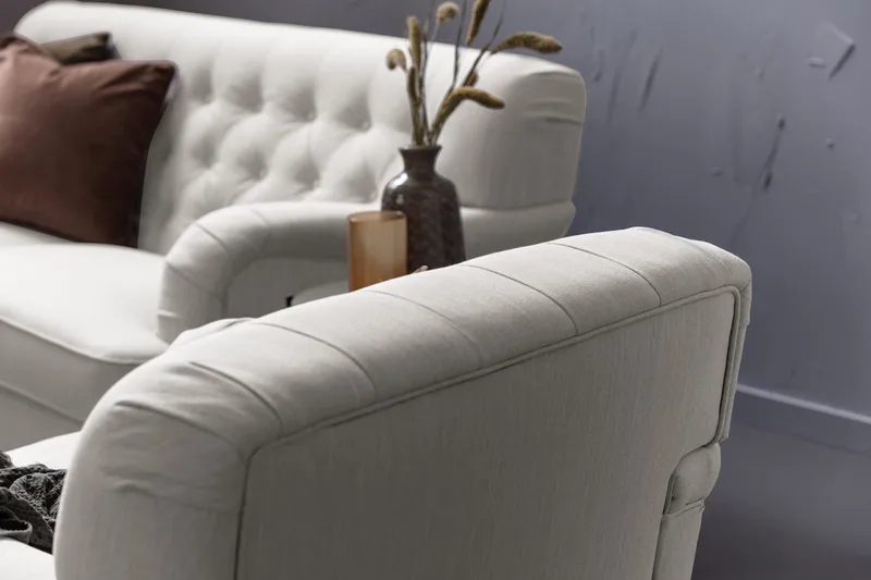 Howard Riviera Soffgrupp 3-sits + 2-sits Soffa + Fåtölj + Fotpall i Tyg - Ljusgrå - Möbler - Vardagsrum - Soffgrupper - Howard soffgrupp