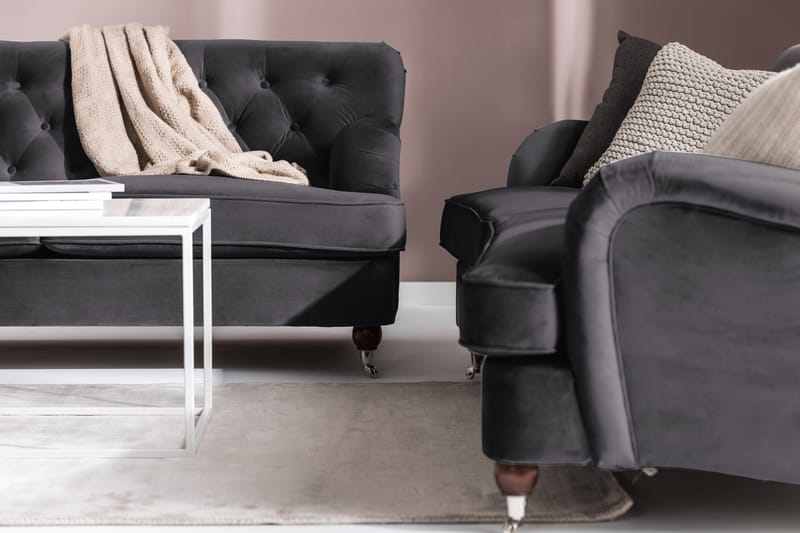 Howard Riviera Soffgrupp Svängd 3-sits + 2-sits Soffa + Fåtölj + Fotpall i Sammet - Mörkgrå - Möbler - Vardagsrum - Soffgrupper - Howard soffgrupp