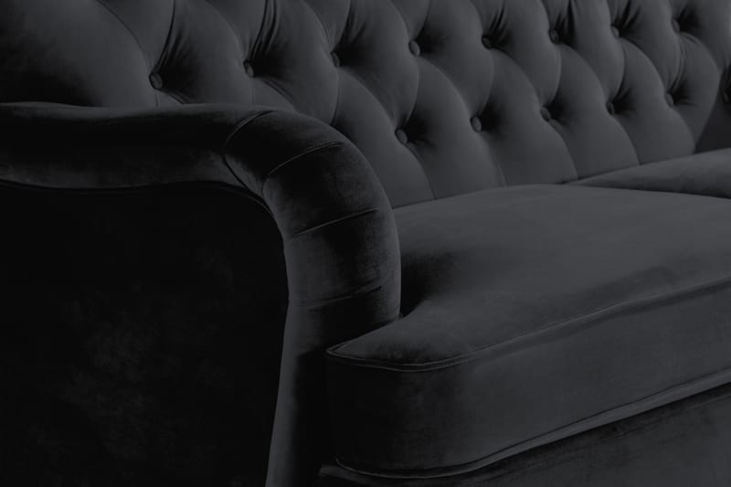 Howard Riviera Soffgrupp Svängd 3-sits + 2-sits Soffa + Fåtölj + Fotpall i Sammet - Svart - Möbler - Vardagsrum - Soffgrupper - Howard soffgrupp