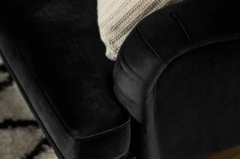 Howard Classic 2-sits Svängd Sammetssoffa - Svart - Möbler - Vardagsrum - Soffor - 2-sits soffor