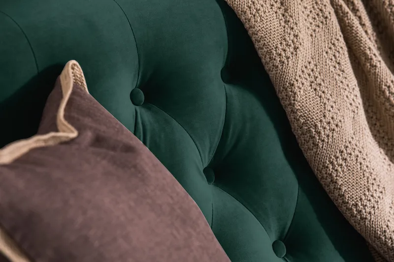 Howard Riviera 2-sits Sammetssoffa - Grön - Möbler - Vardagsrum - Soffor - 2-sits soffor