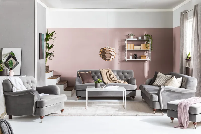 Howard Riviera 2-sits Sammetssoffa - Ljusgrå - Möbler - Vardagsrum - Soffor - 2-sits soffor