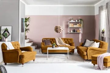 Howard Riviera 2-sits Sammetssoffa - Mörkgul - Möbler - Vardagsrum - Soffor - 2-sits soffor