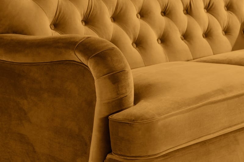 Howard Riviera 2-sits Sammetssoffa - Mörkgul - Möbler - Vardagsrum - Soffor - 2-sits soffor