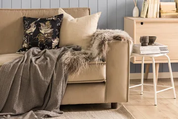 Cloudia Sammetssoffa 4-sits - Beige - Möbler - Vardagsrum - Soffor - 4-sits soffor