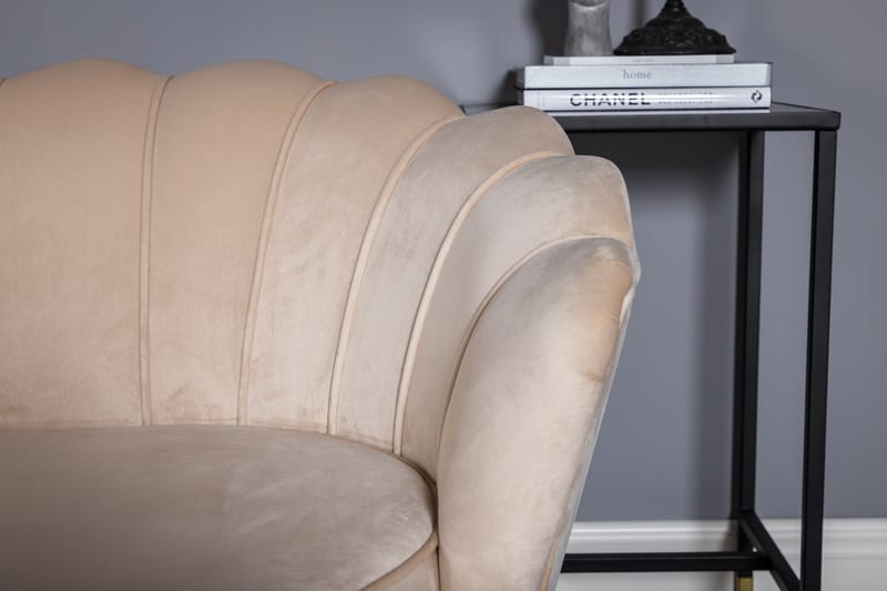 Calais 3-sits Svängd Soffa 180 cm i Sammet - Beige - Möbler - Vardagsrum - Soffor - Sammetssoffor