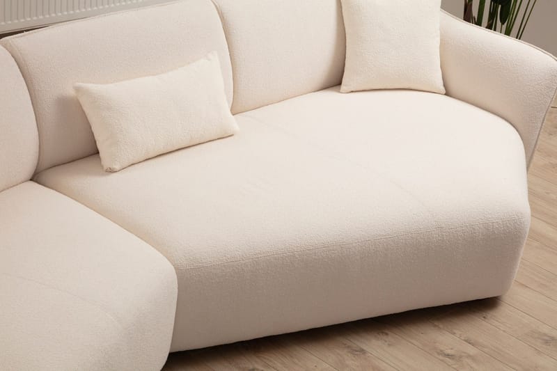 Damor Svängd Soffa 4-sits - Beige - Möbler - Vardagsrum - Soffor - 4-sits soffor